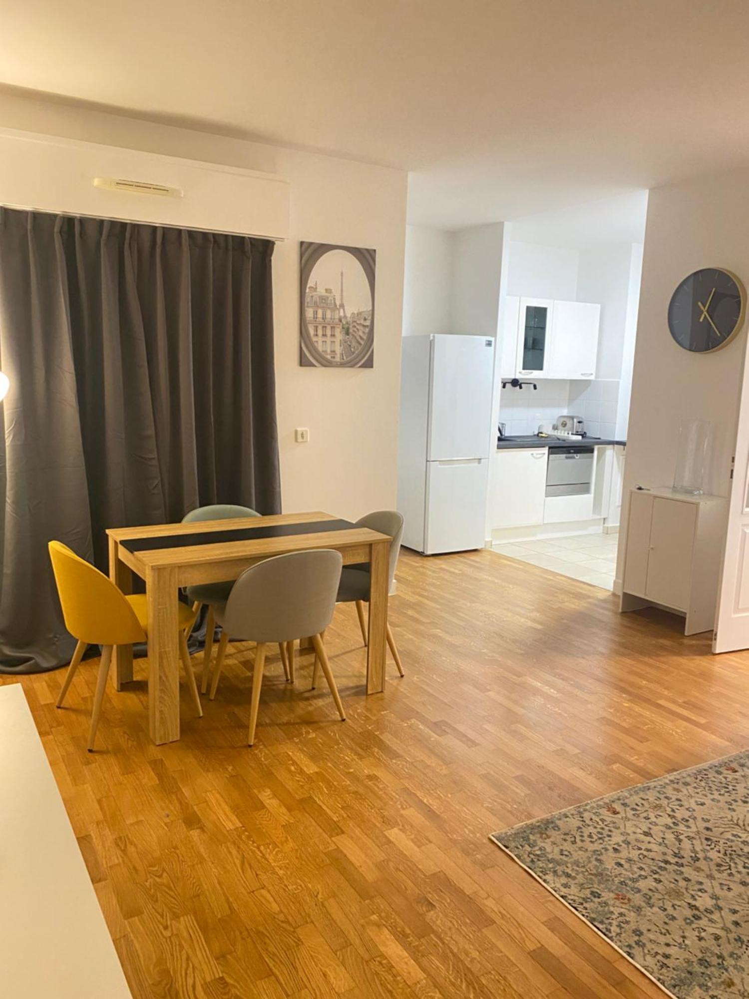 Apartment 2 Pieces Pres Du Canal St-martin