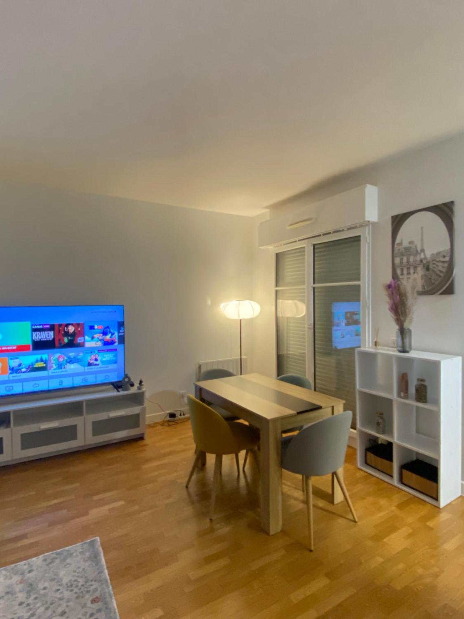 Apartment 2 Pieces Pres Du Canal St-martin